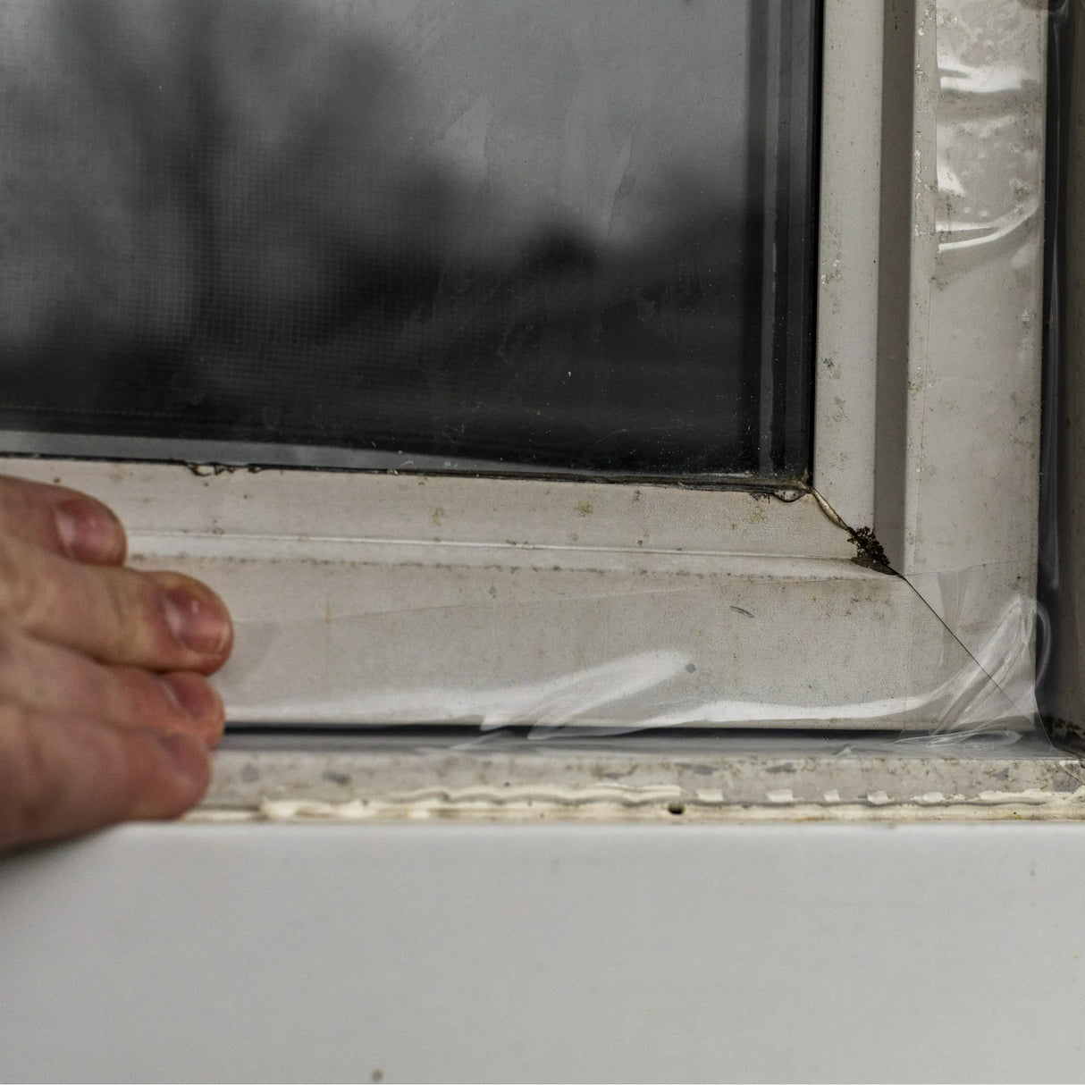 DUCK Max Strength Extreme Weather Duct Tape - Clear, 1.88" x 20 yds-075353136560-LR-352679-6-LR eShop