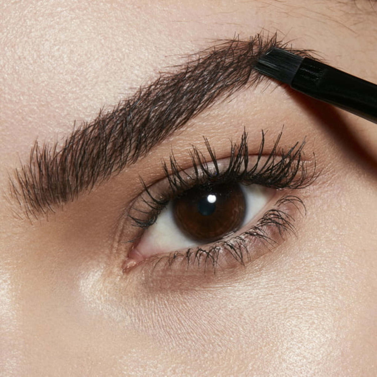 e.l.f. Eyebrow Duo Brush-609332840331-LR-310637-6-LR eShop