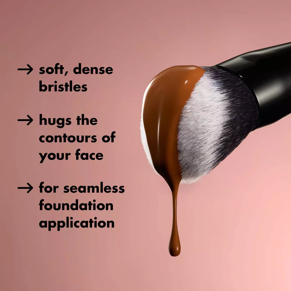 e.l.f. Smooth Swipe Foundation Brush-609332814561-LR-360228-4-LR eShop
