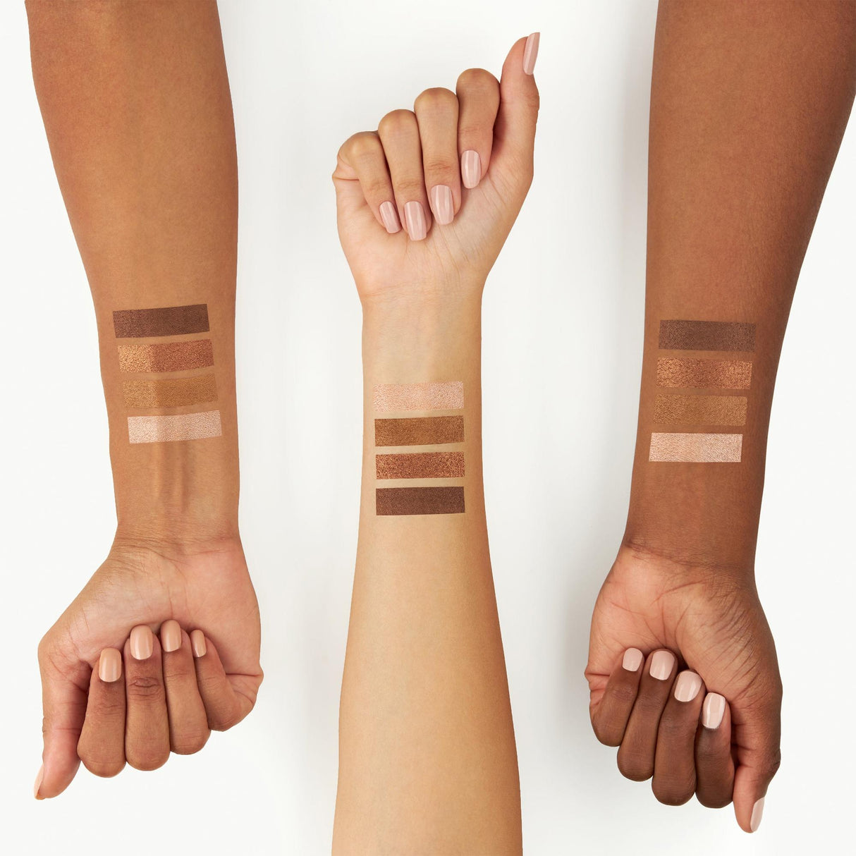 EYESHADOW PLT SOIREE-840187701112-LR-344335-2-LR eShop