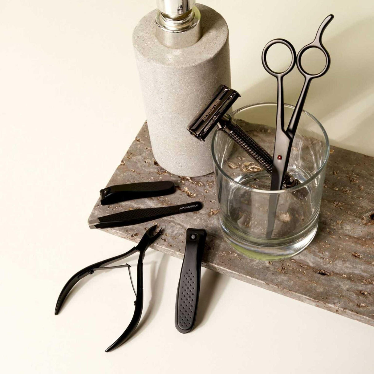 Japonesque Men's Classic Cuticle Nipper-639428257163-LR-337085-5-LR eShop