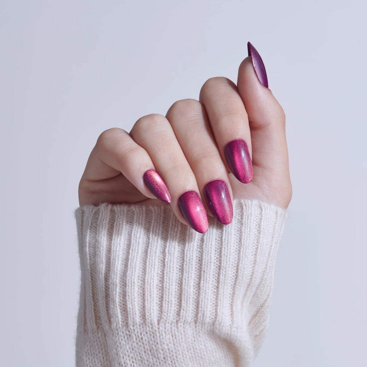 KISS Core Premium Faux Nails - Glittering-731509226546-LR-359996-4-LR eShop