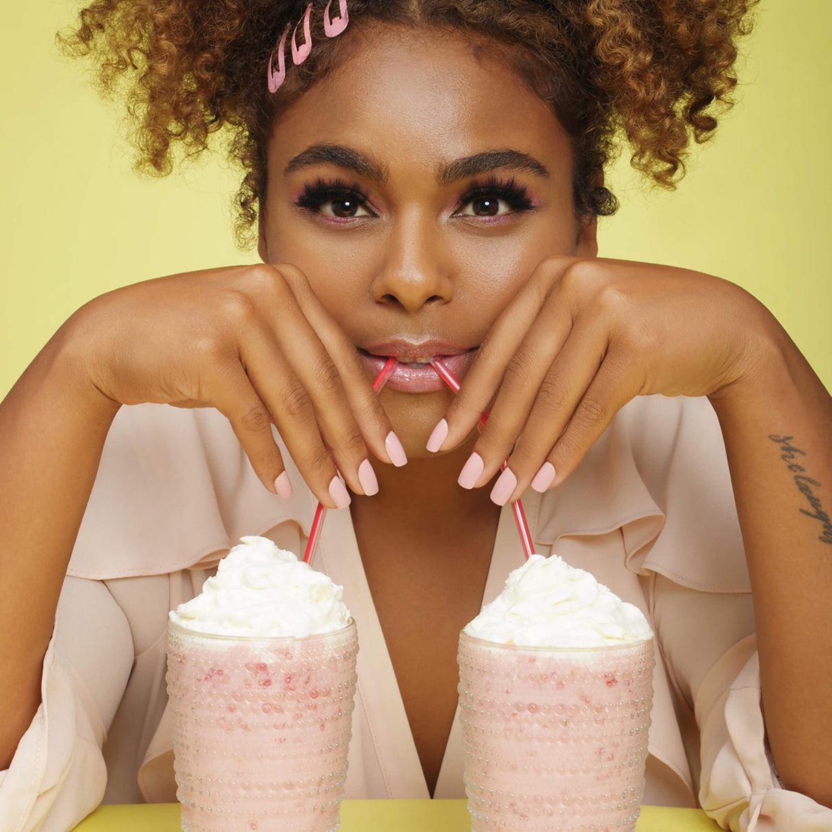 KISS Gel Fantasy Fake Nails - Ribbons-731509606744-LR-294643-9-LR eShop