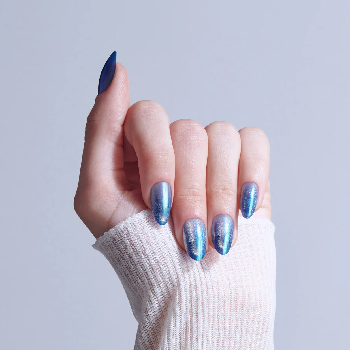 KISS Glam Premium Faux Nails - Glow Forever-731509225129-LR-359967-5-LR eShop