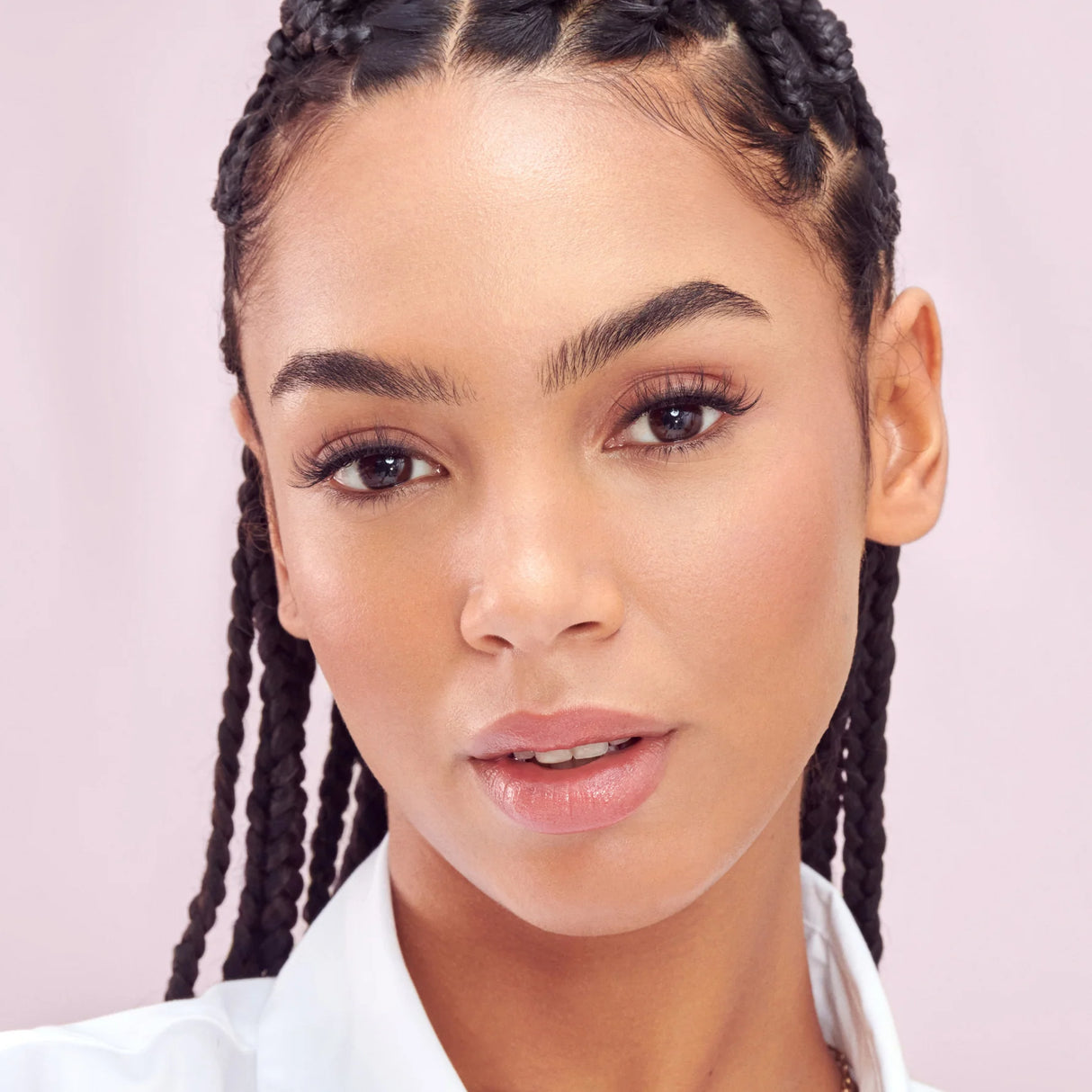 KISS The New Natural Effortless Minimal Look False Lashes - White Shirt-731509917819-LR-351981-4-LR eShop