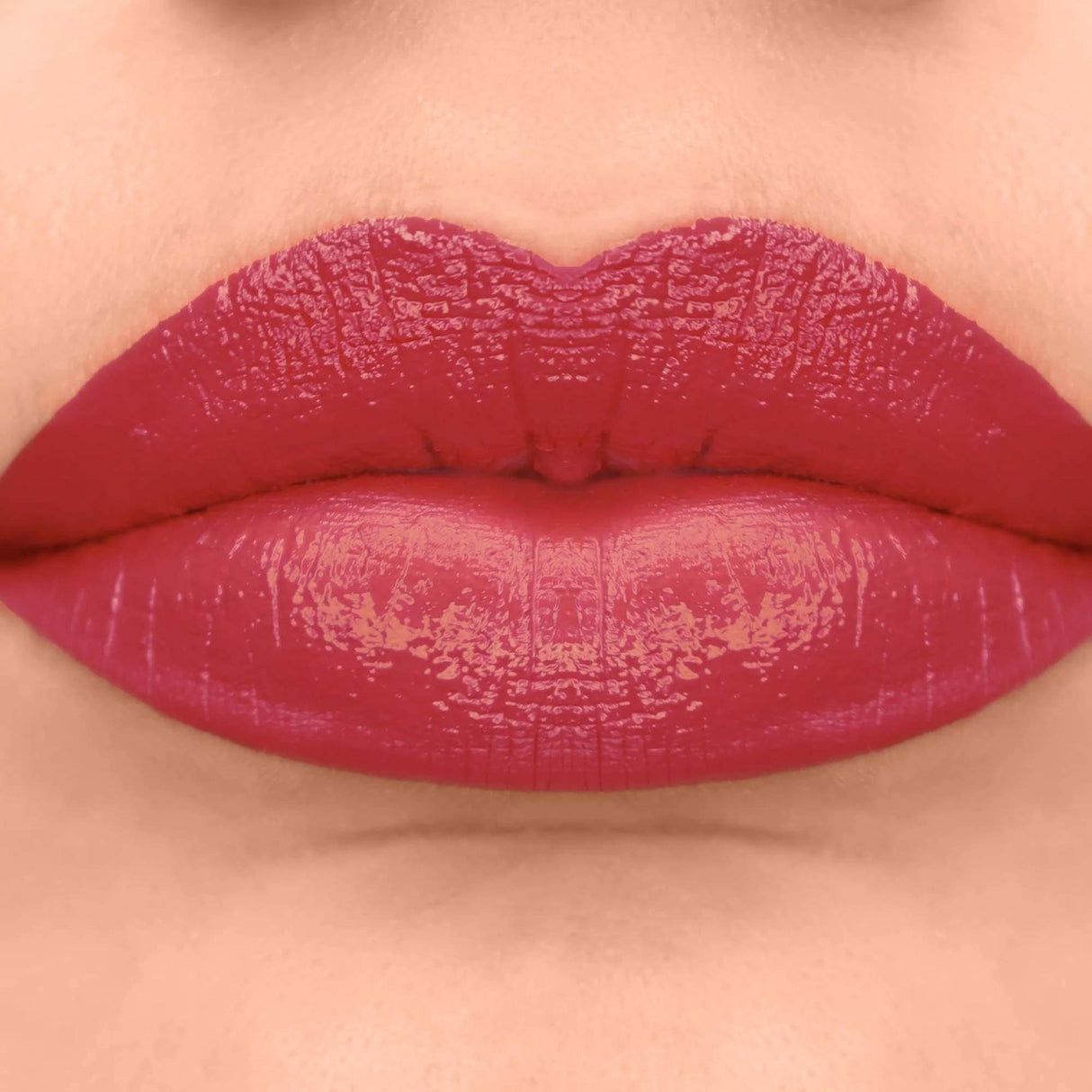 LAC VELVET PLUSH LIP CLR LUXUR-081555786656-LR-339184-3-LR eShop
