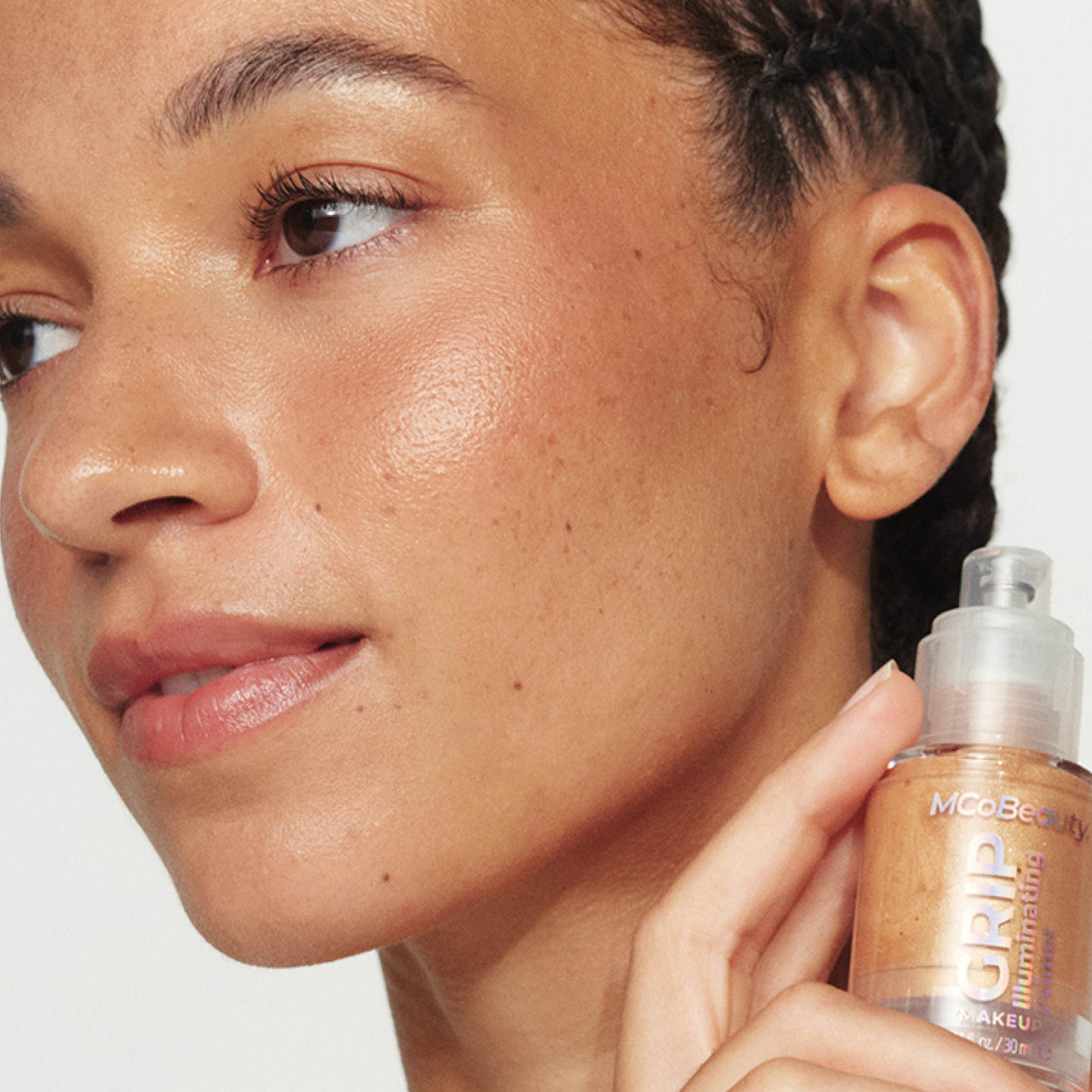 MCoBeauty Grip Illuminating Primer, 1.01 oz-9331880043384-LR-360957-2-LR eShop