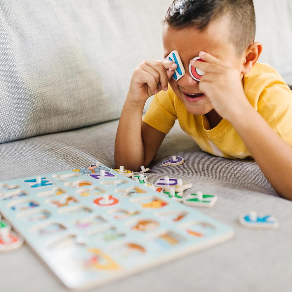 Melissa & Doug Disney Classics Alphabet Wooden Peg Puzzle, 26 pieces-000772074681-LR-316651-3-LR eShop