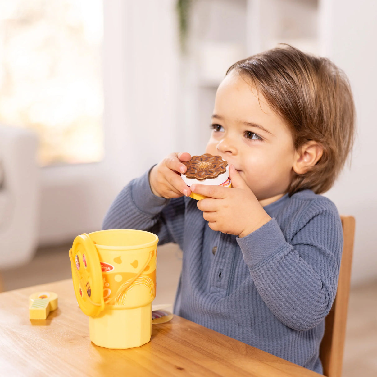 Melissa & Doug Play to Go Cake & Cookies Play Set-000772501736-LR-354137-5-LR eShop