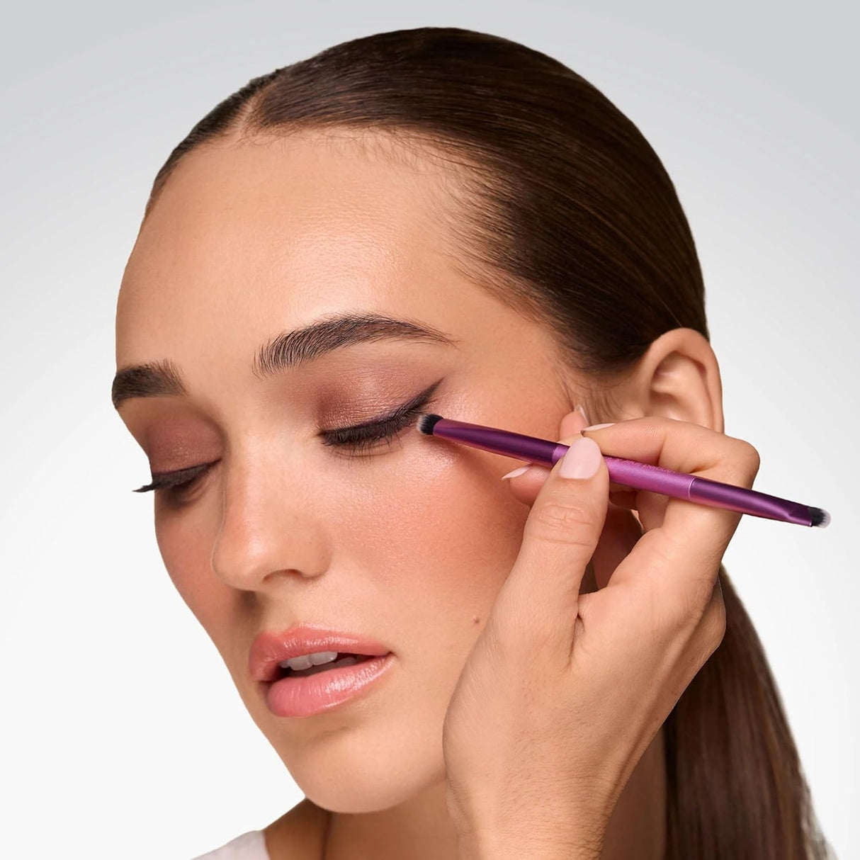 Real Techniques Liner & Smudge Brush-079625458077-LR-360995-5-LR eShop