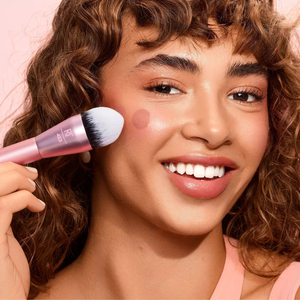 Real Techniques Power Pigment Blush Makeup Brush-079625440843-LR-361248-3-LR eShop