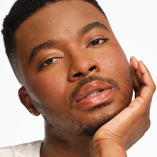 REVOLUTION Skin Silk Radiant Satin Serum Foundation - F16NW-5057566799522-LR-361196-5-LR eShop