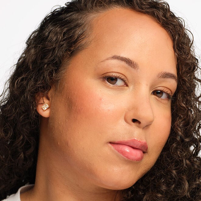 REVOLUTION Skin Silk Radiant Satin Serum Foundation - F9.5NC-5057566846080-LR-361203-6-LR eShop