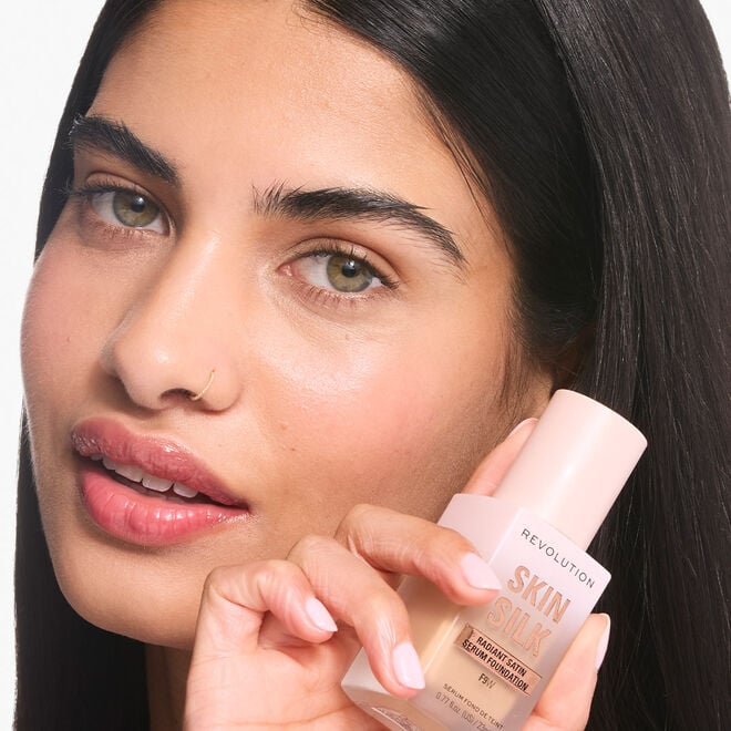 REVOLUTION Skin Silk Radiant Satin Serum Foundation - F9W-5057566846066-LR-361202-5-LR eShop