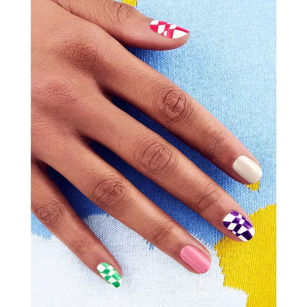 Sally Hansen Xtreme Wear Nail Color - White On-074170346466-LR-202127-5-LR eShop