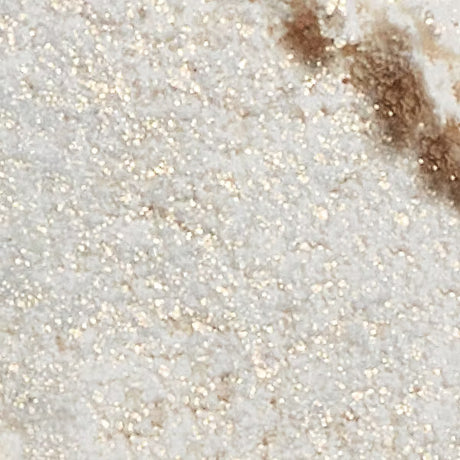 L'ORÉAL PARIS Infallible Longwear Up to 24HR Powder Highlighter, 005 Icy Gold, 0.31oz