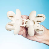 GIMME Medium Hair Flower Claw Clips - Tan and Blue, 2 count