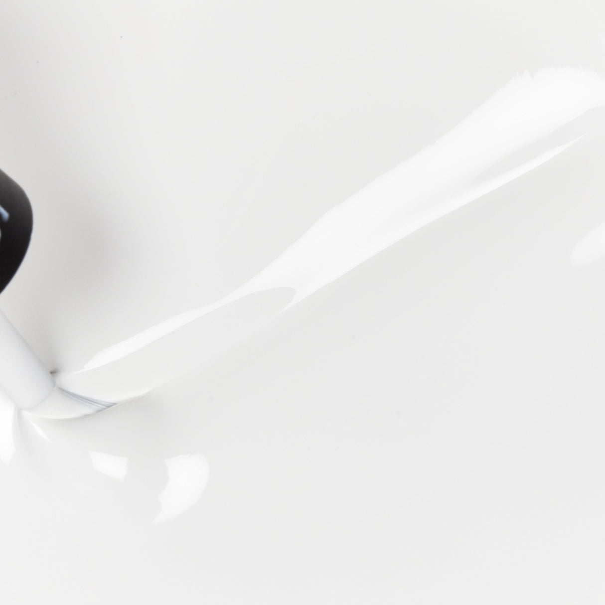 china glaze Nail Lacquer, Glossy Finish - White On White-019965430579-LR-360552-3-LR eShop