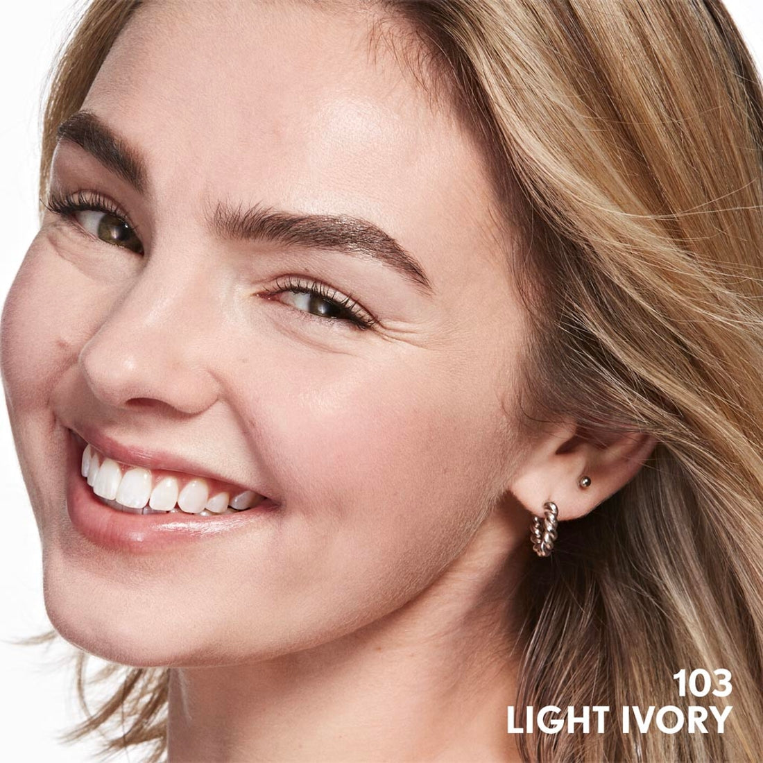 COVERGIRL Clean Invisible Foundation - 103 Light Ivory-3616304355004-LR-354733-5-LR eShop