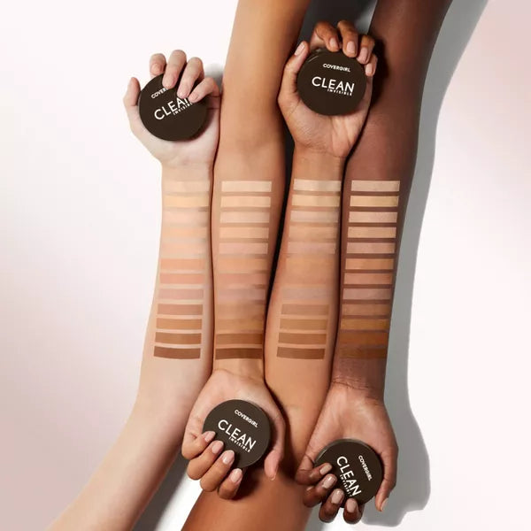 COVERGIRL Clean Invisible Pressed Powder Foundation - 130 Classic Beige-3616304530937-LR-349680-6-LR eShop