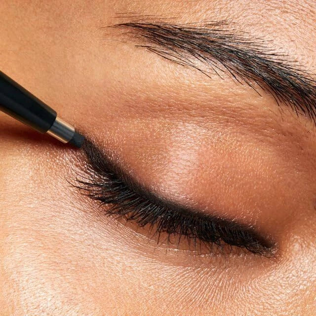 COVERGIRL Lash Blast Full Lash Bloom Mascara & Perfect Point Plus Eye Pencil - 800 Very Black & 200 Black Onyx-3616304372063-LR-347608-4-LR eShop