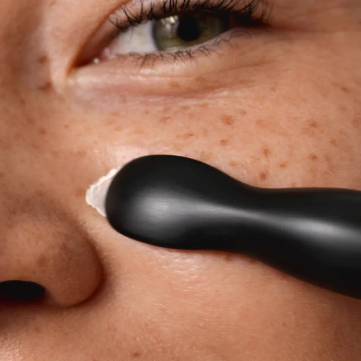 e.l.f. Matte Putty Primer-609332859111-LR-334279-6-LR eShop