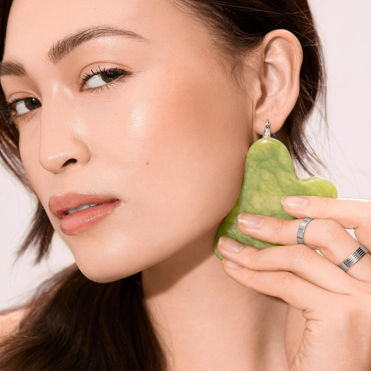 EcoTools Jade Facial Roller and Gua Sha Stone Duo-079625075298-LR-337683-3-LR eShop