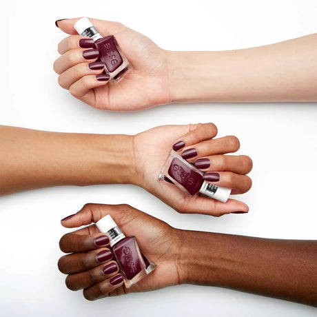essie Gel Couture Gel-Like Vegan Nail Polish - Model Clicks-095008021041-LR-322350-2-LR eShop