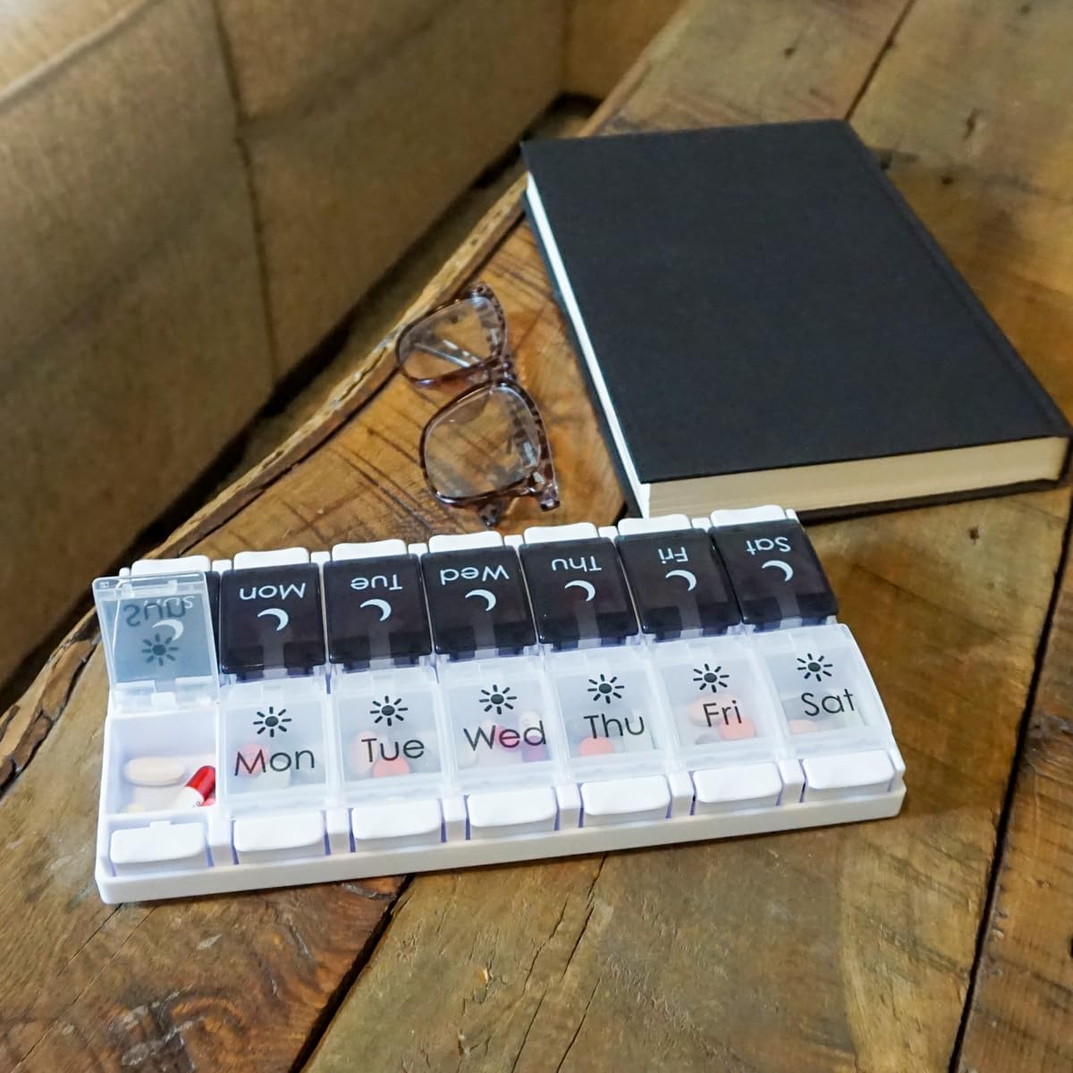 ezy dose Push Button 7-Day AM and PM Pill Case - Black and White-025715013190-LR-346437-7-LR eShop