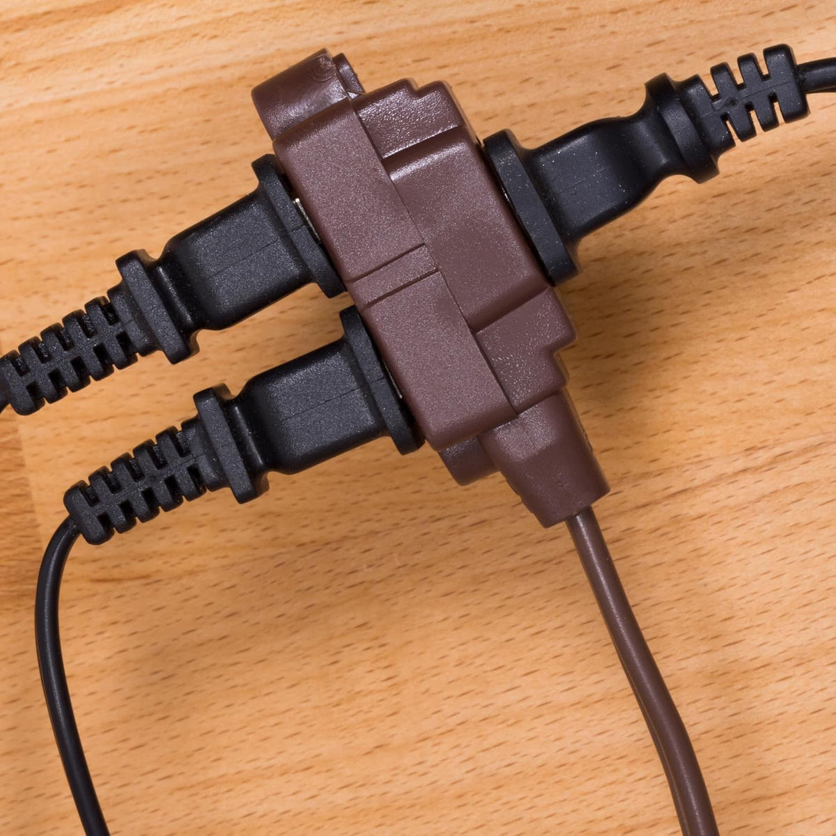 GE Extension Cord with Twist-to-Close Outlets - Brown, 12 feet-043180002242-LR-225366-4-LR eShop