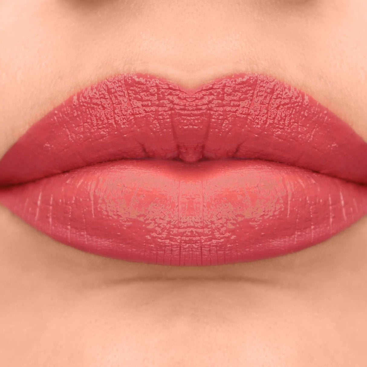 LAC VELVET PLUSH LIP CLR CUSHY-081555786649-LR-339183-3-LR eShop
