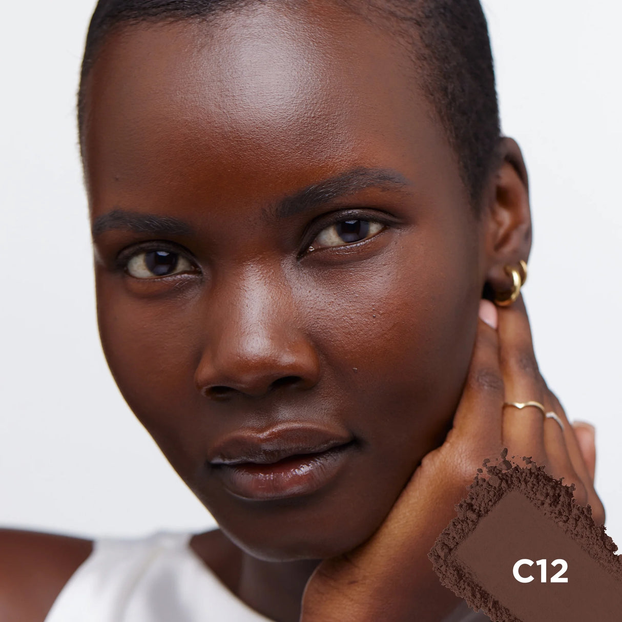 L'ORÉAL PARIS True Match Super-Blendable Oil Free Makeup Powder, C12 Deep, 0.34 oz-071249683811-LR-351874-4-LR eShop