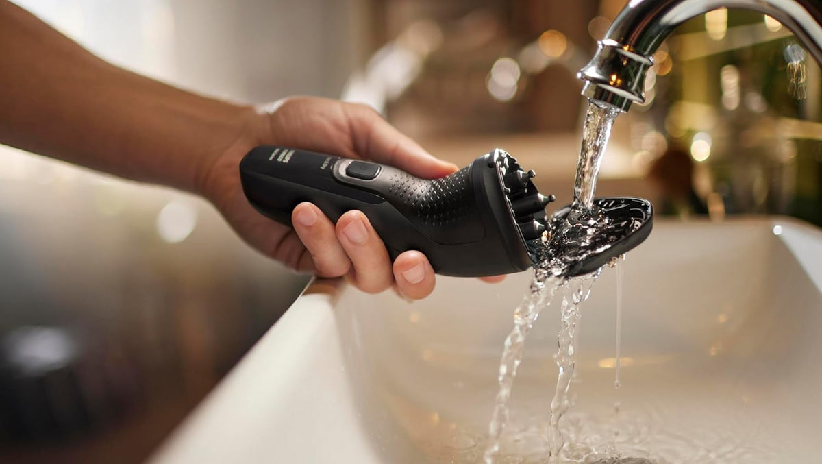 PHILIPS Norelco 2400 Series Wet & Dry Men's Rechargeable Electric Shaver - Deep Black-075020107039-LR-355298-10-LR eShop