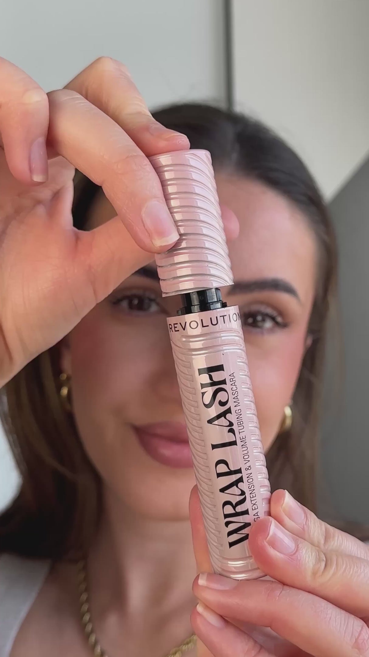 REVOLUTION Wrap Lash Tubing Mascara - Black