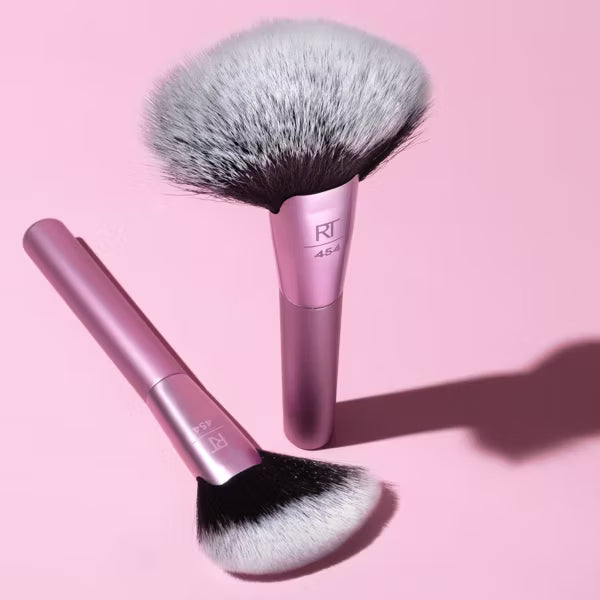 Real Techniques Extra Big Finishing Makeup Brush-079625446067-LR-357101-7-LR eShop