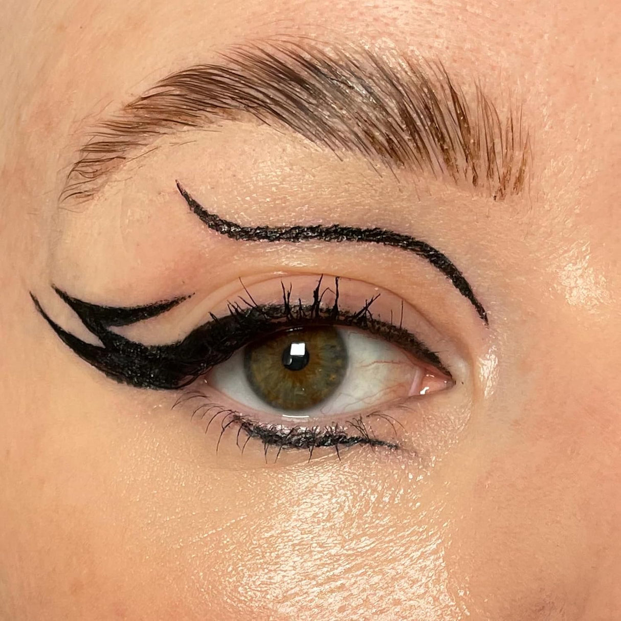 REVOLUTION Awesome Eyeliner - Felt and Kohl, 0.03 oz-5029066026361-LR-361834-6-LR eShop