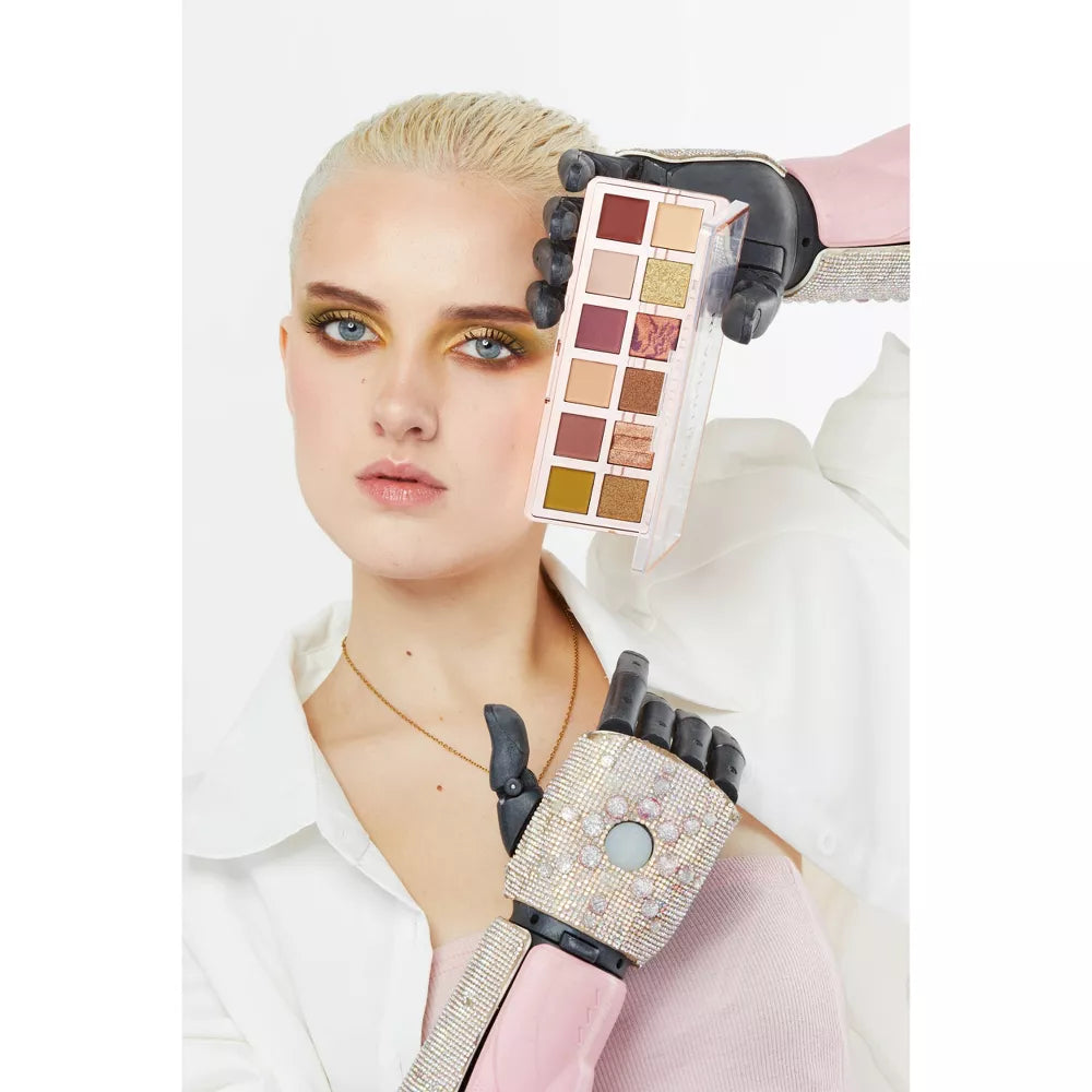 REVOLUTION Icon Eyeshadow Palette - The Eternal Icon, 0.78 oz-5057566826174-LR-362238-5-LR eShop