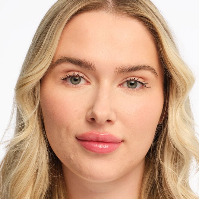 REVOLUTION Skin Silk Radiant Satin Serum Foundation - F5NW-5057566792400-LR-361184-5-LR eShop