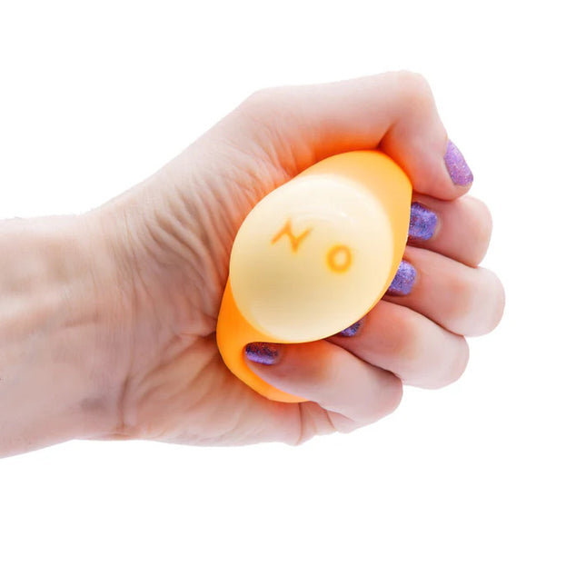 Toysmith Squeezy Fortune Ball-085761303577-LR-357598-4-LR eShop