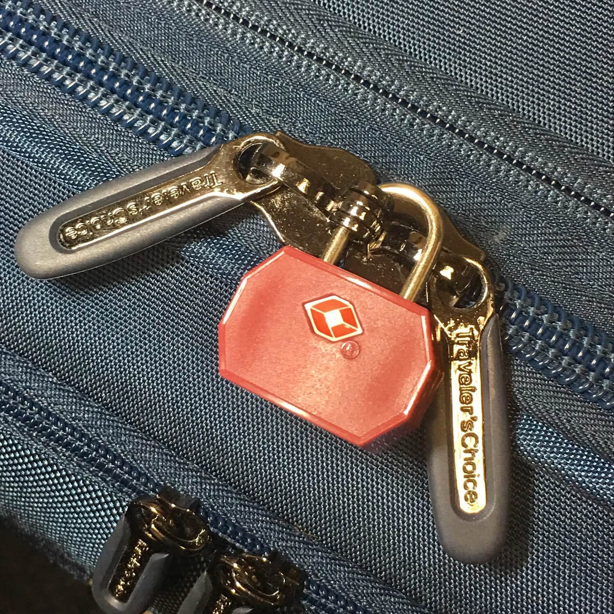 Travel Smart TSB01TS Travel Sentry Padlock-039052826320-LR-190770-3-LR eShop